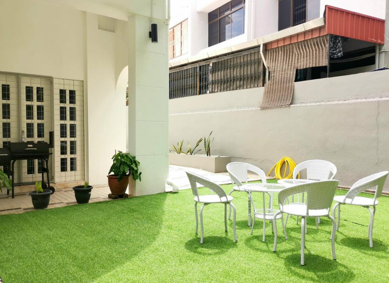 527 Beachhouse L 5 Bedroom With Swimming Pool - 3Min Walk To The Beach Tanjung Bungah  Exterior foto