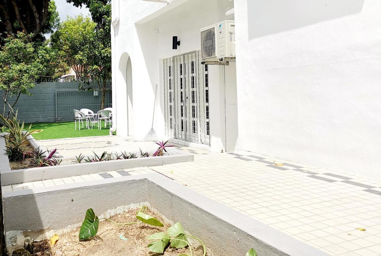 527 Beachhouse L 5 Bedroom With Swimming Pool - 3Min Walk To The Beach Tanjung Bungah  Exterior foto